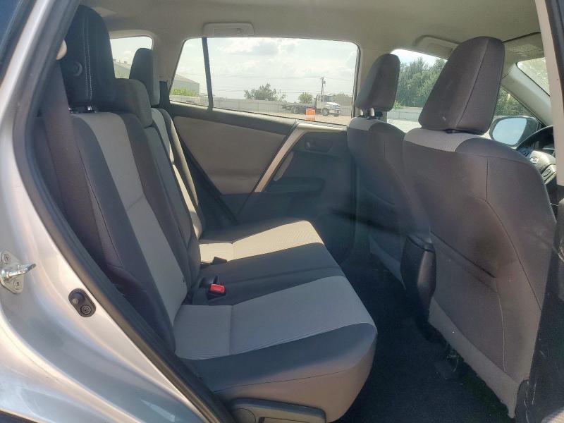 2T3ZFREV9EW112569 - 2014 TOYOTA RAV4 LE SILVER photo 11