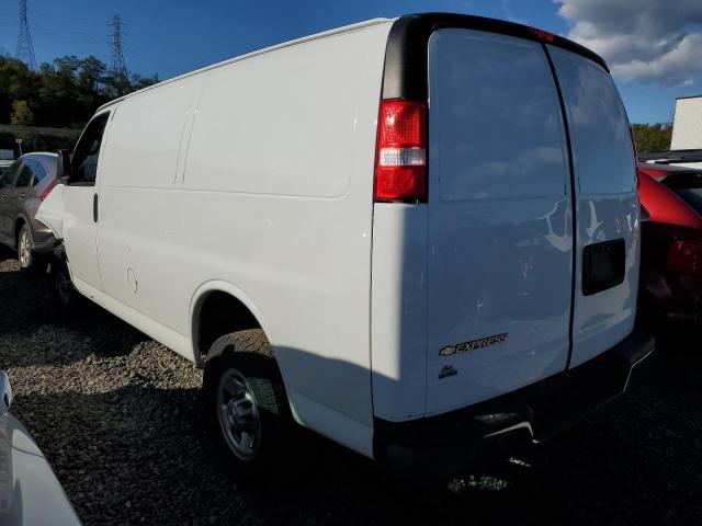 1GCWGAFP2P1212757 - 2023 CHEVROLET EXPRESS G2500 WHITE photo 2