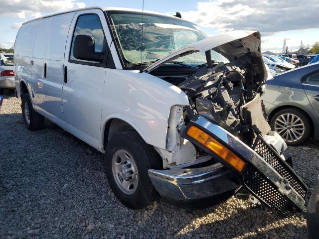 1GCWGAFP2P1212757 - 2023 CHEVROLET EXPRESS G2500 WHITE photo 4