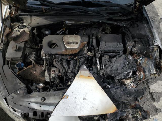 5XXGT4L14HG172205 - 2017 KIA OPTIMA LX 白色 照片 11