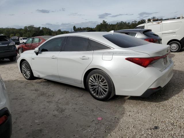 4T1B21FB2KU011705 - 2019 TOYOTA AVALON XLE WHITE photo 2