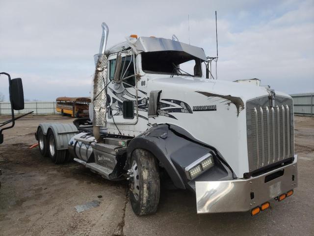 1XKDD49X5KJ241387 - 2019 KENWORTH CONSTRUCTI T800 TWO TONE photo 1