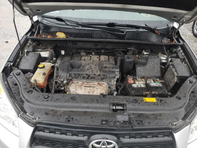 2T3BF4DV0CW245255 - 2012 TOYOTA RAV4 GRAY photo 11