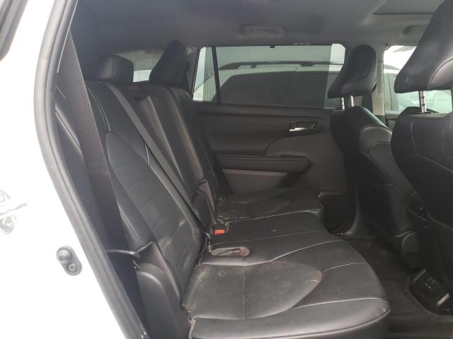 5TDHZRBH6NS560268 - 2022 TOYOTA HIGHLANDER XLE WHITE photo 11