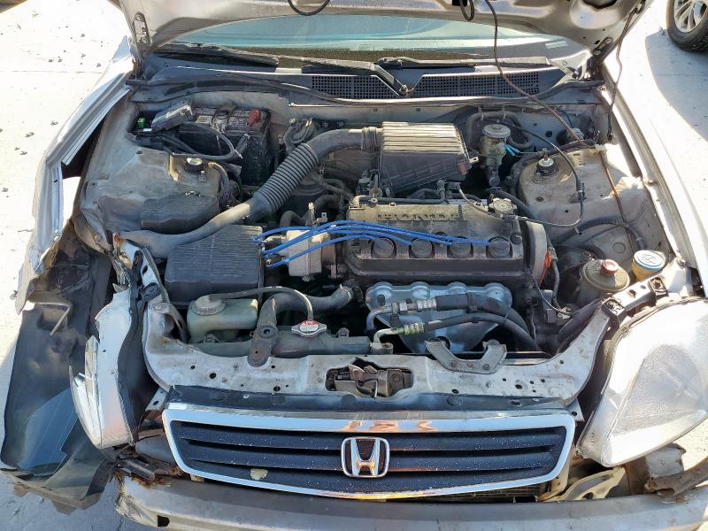2HGEJ6612XH575083 - 1999 HONDA CIVIC BASE SILVER photo 11