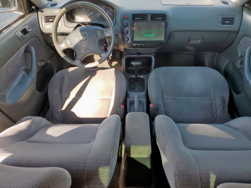 2HGEJ6612XH575083 - 1999 HONDA CIVIC BASE SILVER photo 8