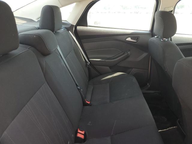 1FADP3F24JL258731 - 2018 FORD FOCUS SE GOLD photo 10