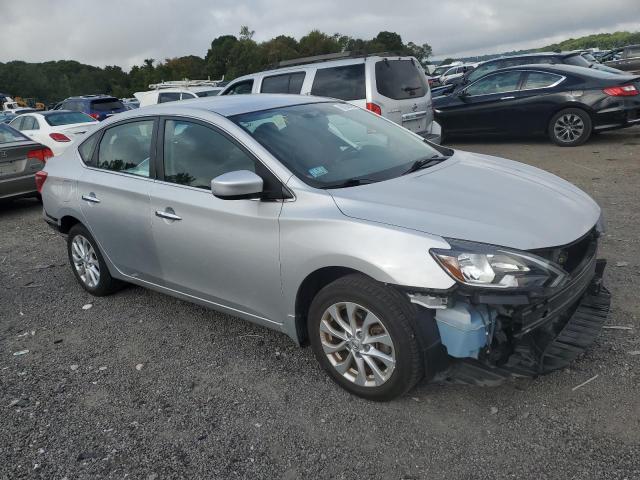 3N1AB7AP7JY340534 - 2018 NISSAN SENTRA S SILVER photo 4