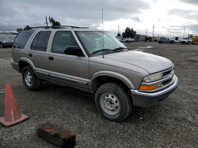 1GNDT13W7Y2158602 - 2000 CHEVROLET BLAZER SILVER photo 4