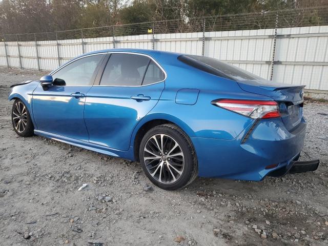 4T1B11HK5JU022583 - 2018 TOYOTA CAMRY L BLUE photo 2