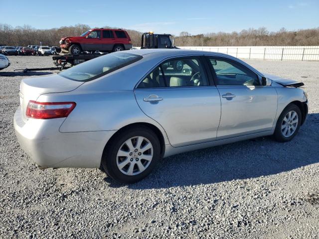 4T1BK46K88U569844 - 2008 TOYOTA CAMRY LE SILVER photo 3