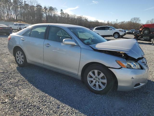 4T1BK46K88U569844 - 2008 TOYOTA CAMRY LE SILVER photo 4