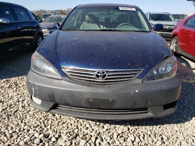 4T1BF30K35U098110 - 2005 TOYOTA CAMRY LE BLUE photo 5