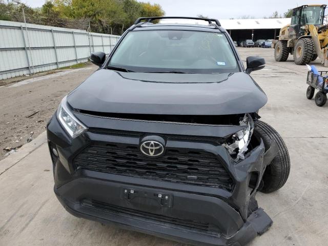 2T3C1RFV3MC169899 - 2021 TOYOTA RAV4 XLE PREMIUM BLACK photo 5