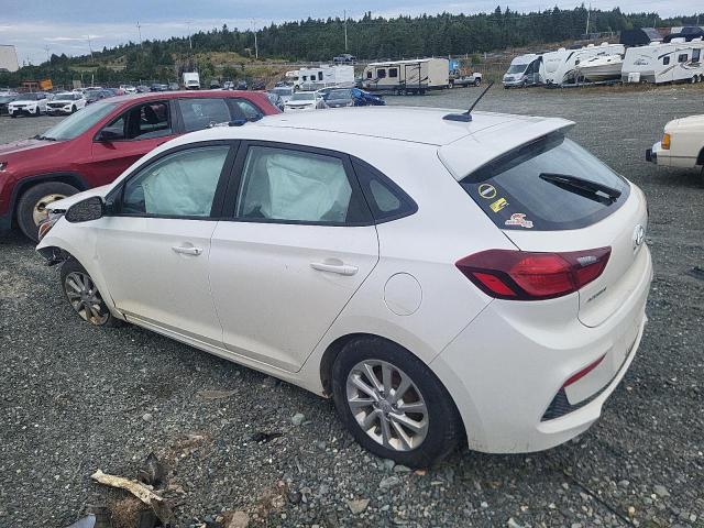 3KPC25A36JE035468 - 2018 HYUNDAI ACCENT SE WHITE photo 2