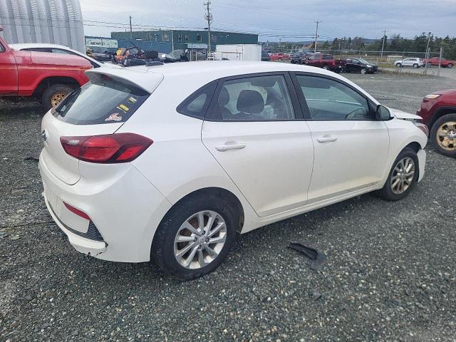3KPC25A36JE035468 - 2018 HYUNDAI ACCENT SE WHITE photo 3