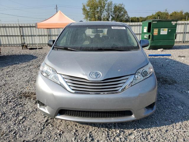 5TDKZ3DC9HS845930 - 2017 TOYOTA SIENNA LE ვერცხლისფერი ფოტო 5