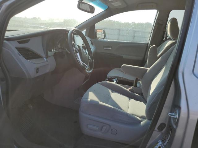 5TDKZ3DC9HS845930 - 2017 TOYOTA SIENNA LE ვერცხლისფერი ფოტო 7