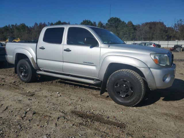 3TMJU62N89M073583 - 2009 TOYOTA TACOMA DOUBLE CAB PRERUNNER SILVER photo 4