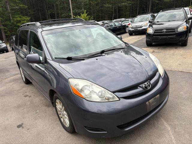 2009 TOYOTA SIENNA XLE, 