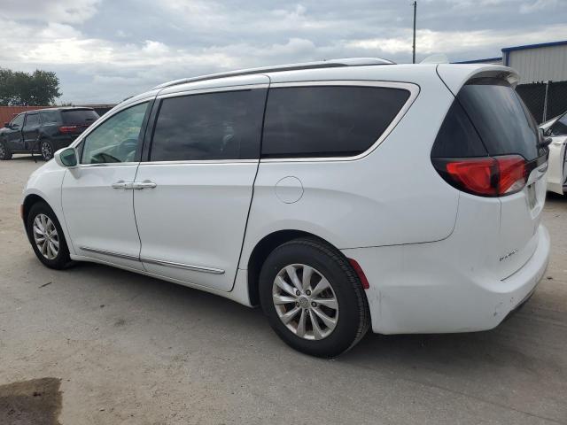 2C4RC1BGXKR561183 - 2019 CHRYSLER PACIFICA TOURING L თეთრი ფოტო 2