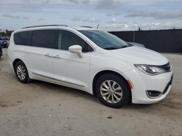 2C4RC1BGXKR561183 - 2019 CHRYSLER PACIFICA TOURING L თეთრი ფოტო 4