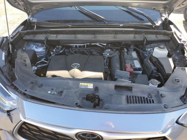 5TDHZRBH2NS240171 - 2022 TOYOTA HIGHLANDER XLE SILVER photo 11