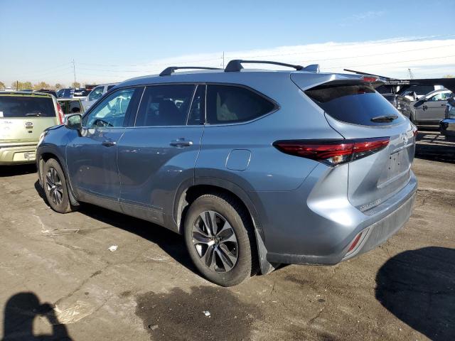 5TDHZRBH2NS240171 - 2022 TOYOTA HIGHLANDER XLE SILVER photo 2