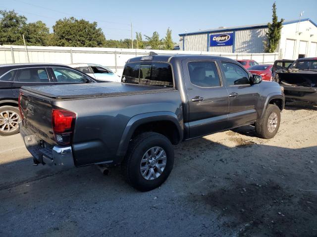 3TMAZ5CNXJM073034 - 2018 TOYOTA TACOMA DOUBLE CAB Gris photo 3