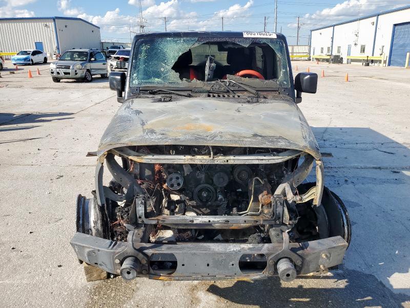 1C4BJWDG0GL170514 - 2016 JEEP WRANGLER U SPORT 黑色 照片 5