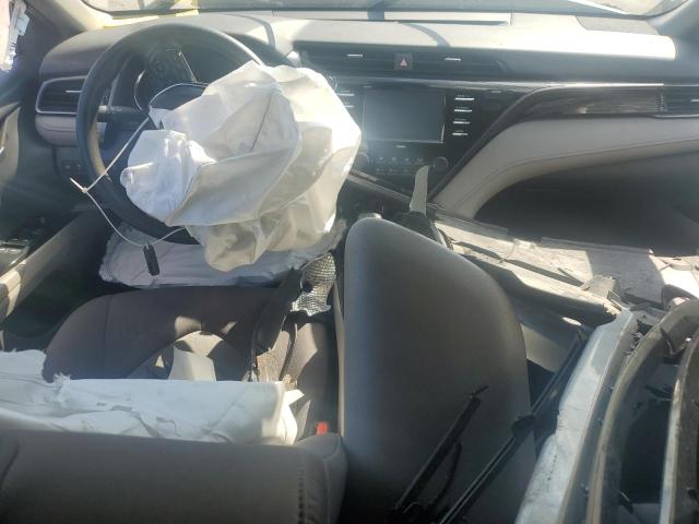 4T1C11AKXLU949645 - 2020 TOYOTA CAMRY LE 银色 照片 8