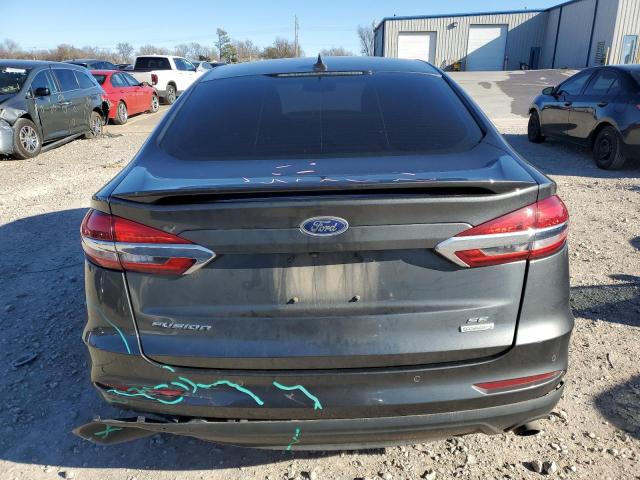 3FA6P0HDXKR244356 - 2019 FORD FUSION SE GRAY photo 6