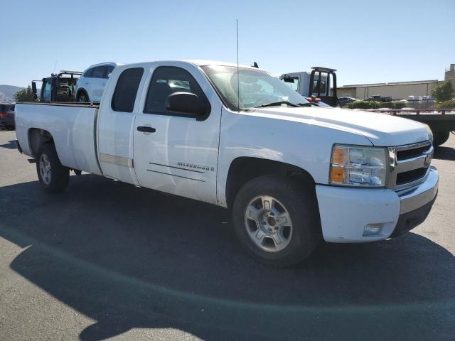 1GCEC190X8E164411 - 2008 CHEVROLET SILVERADO C1500 WHITE photo 4