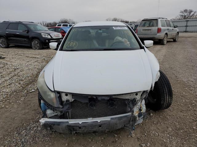 1HGCP2F68BA133782 - 2011 HONDA ACCORD SE WHITE photo 5