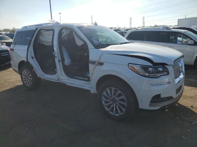 5LMJJ2NG2PEL12930 - 2023 LINCOLN NAVIGATOR WHITE photo 4