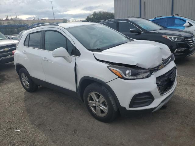 3GNCJPSB4HL130161 - 2017 CHEVROLET TRAX 1LT WHITE photo 4