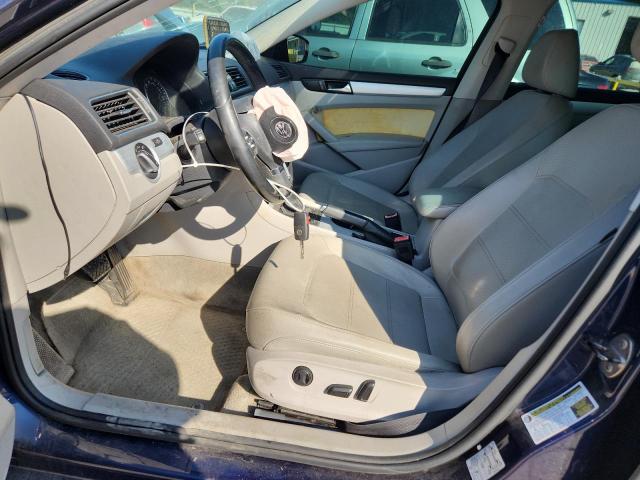 1VWBN7A37DC104952 - 2013 VOLKSWAGEN PASSAT SE Көк фото 7