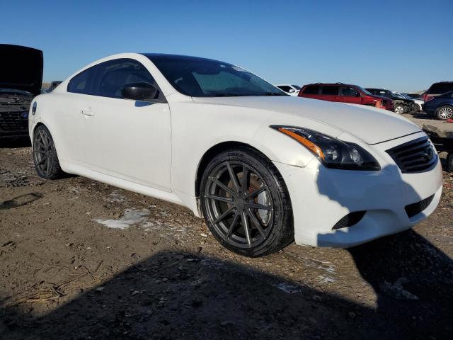 JNKCV64E89M601085 - 2009 INFINITI G37 BASE WHITE photo 4