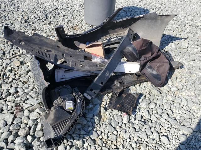 JH4KB2F61BC000115 - 2011 ACURA RL SILVER photo 12