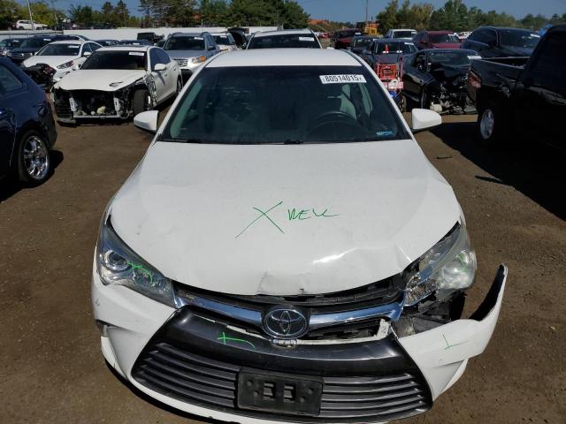 4T1BF1FK3HU645229 - 2017 TOYOTA CAMRY LE WHITE photo 5