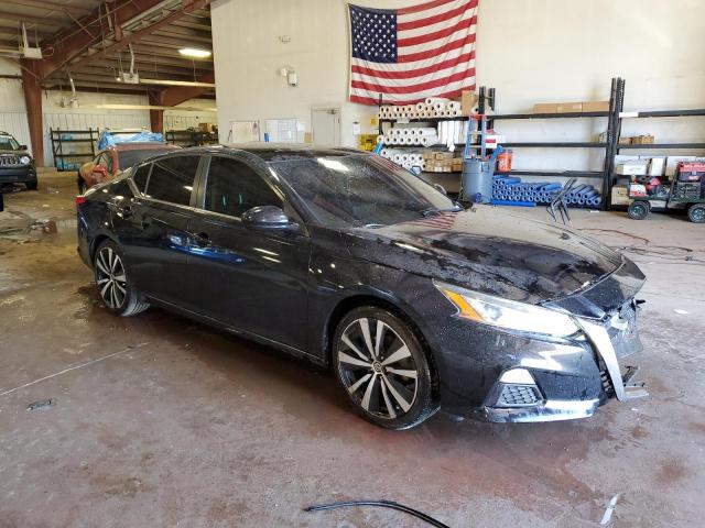 1N4BL4CV1KC259649 - 2019 NISSAN ALTIMA SR BLACK photo 4