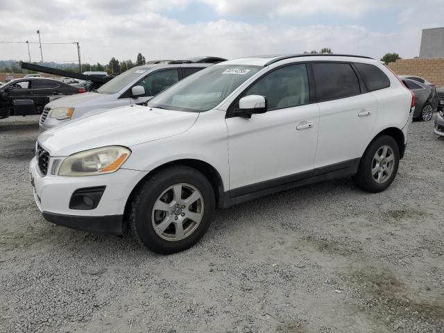 2010 VOLVO XC60 3.2, 