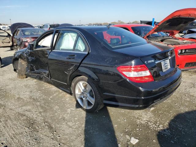 WDDGF5EB8BR147823 - 2011 MERCEDES-BENZ C 300 BLACK photo 2