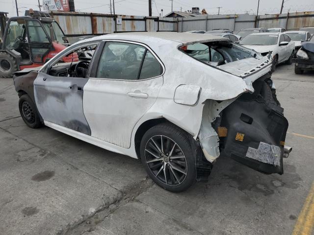 4T1G11AK6RU857376 - 2024 TOYOTA CAMRY SE NIGHT SHADE WHITE photo 2