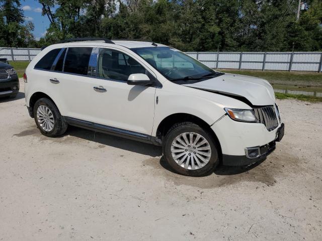 2LMDJ6JKXDBL44179 - 2013 LINCOLN MKX WHITE photo 4