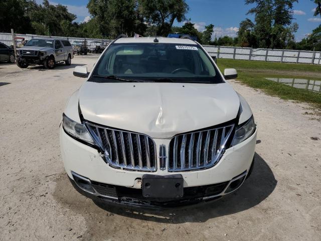 2LMDJ6JKXDBL44179 - 2013 LINCOLN MKX WHITE photo 5