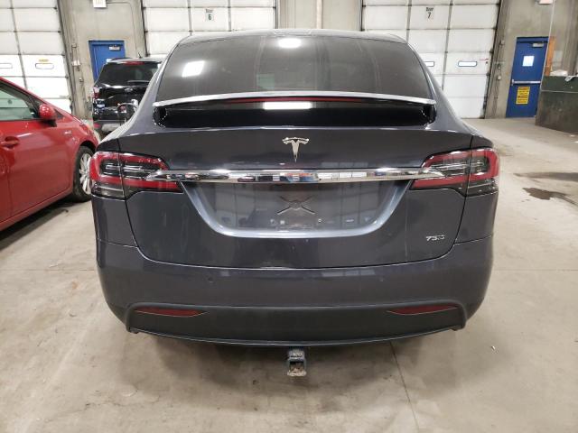 5YJXCDE26JF096694 - 2018 TESLA MODEL X GRAY photo 6