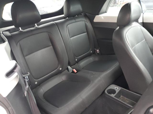 3VW5P7AT0DM826754 - 2013 VOLKSWAGEN BEETLE WHITE photo 10