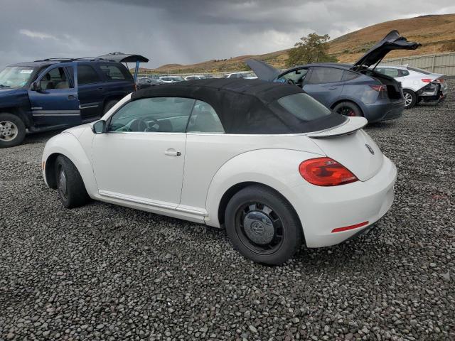 3VW5P7AT0DM826754 - 2013 VOLKSWAGEN BEETLE WHITE photo 2