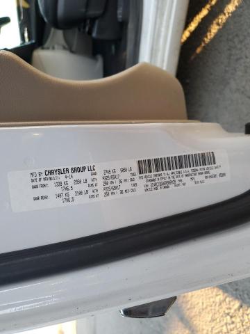 2C4RC1BG0ER382039 - 2014 CHRYSLER TOWN & COU TOURING WHITE photo 13